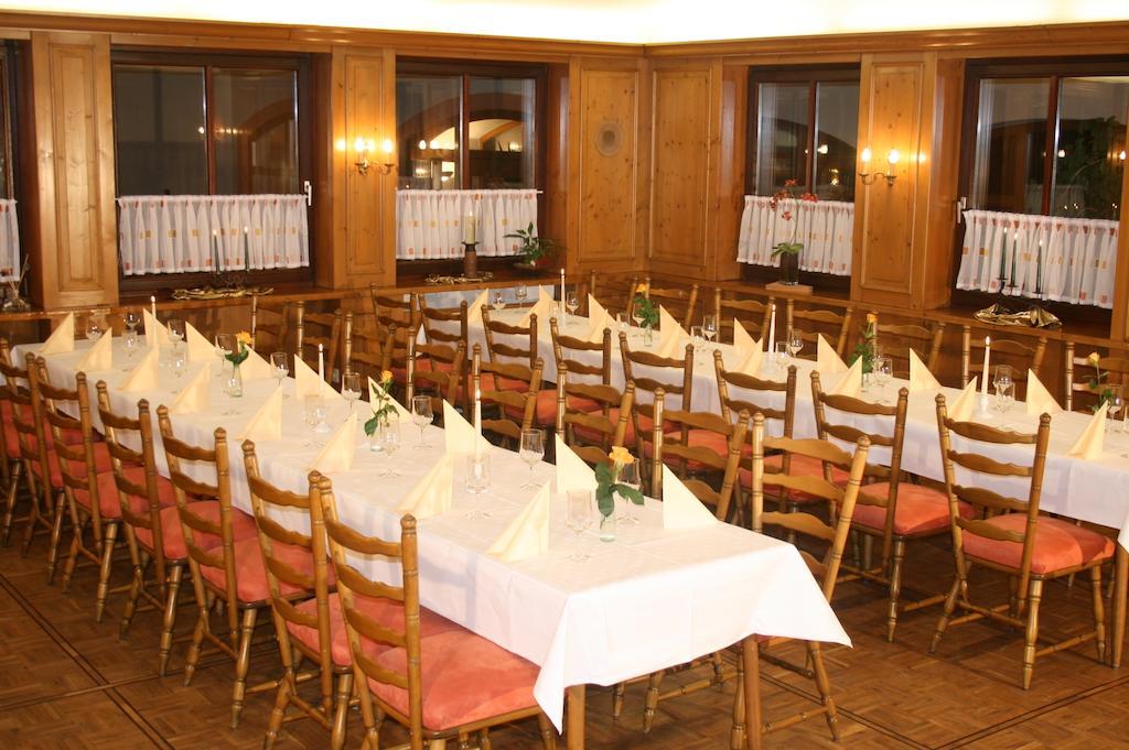 Landhotel Vierjahreszeiten Bad Königshofen im Grabfeld Buitenkant foto