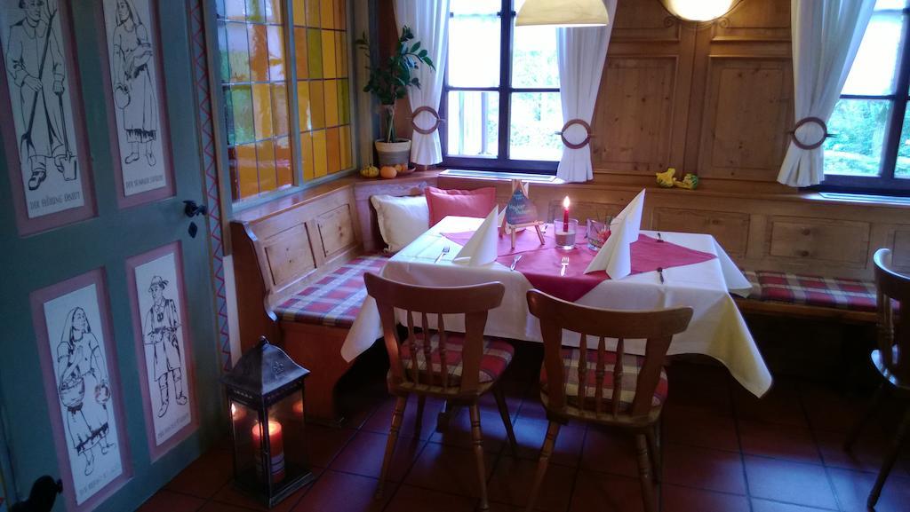 Landhotel Vierjahreszeiten Bad Königshofen im Grabfeld Buitenkant foto