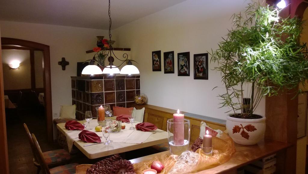 Landhotel Vierjahreszeiten Bad Königshofen im Grabfeld Buitenkant foto